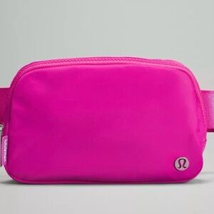 New Lululemon Athletica Vibrant Pink Crossbody Bag